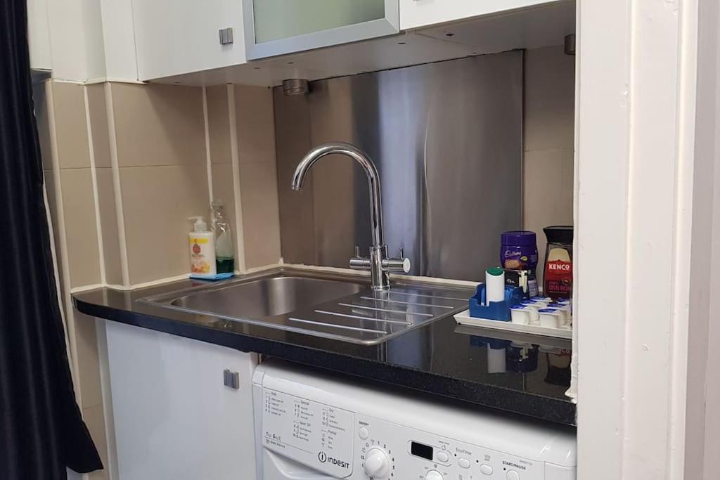 Studio Apt With Huge Balcony Near Oxford St - Marble Arch - Hydepark 伦敦 外观 照片